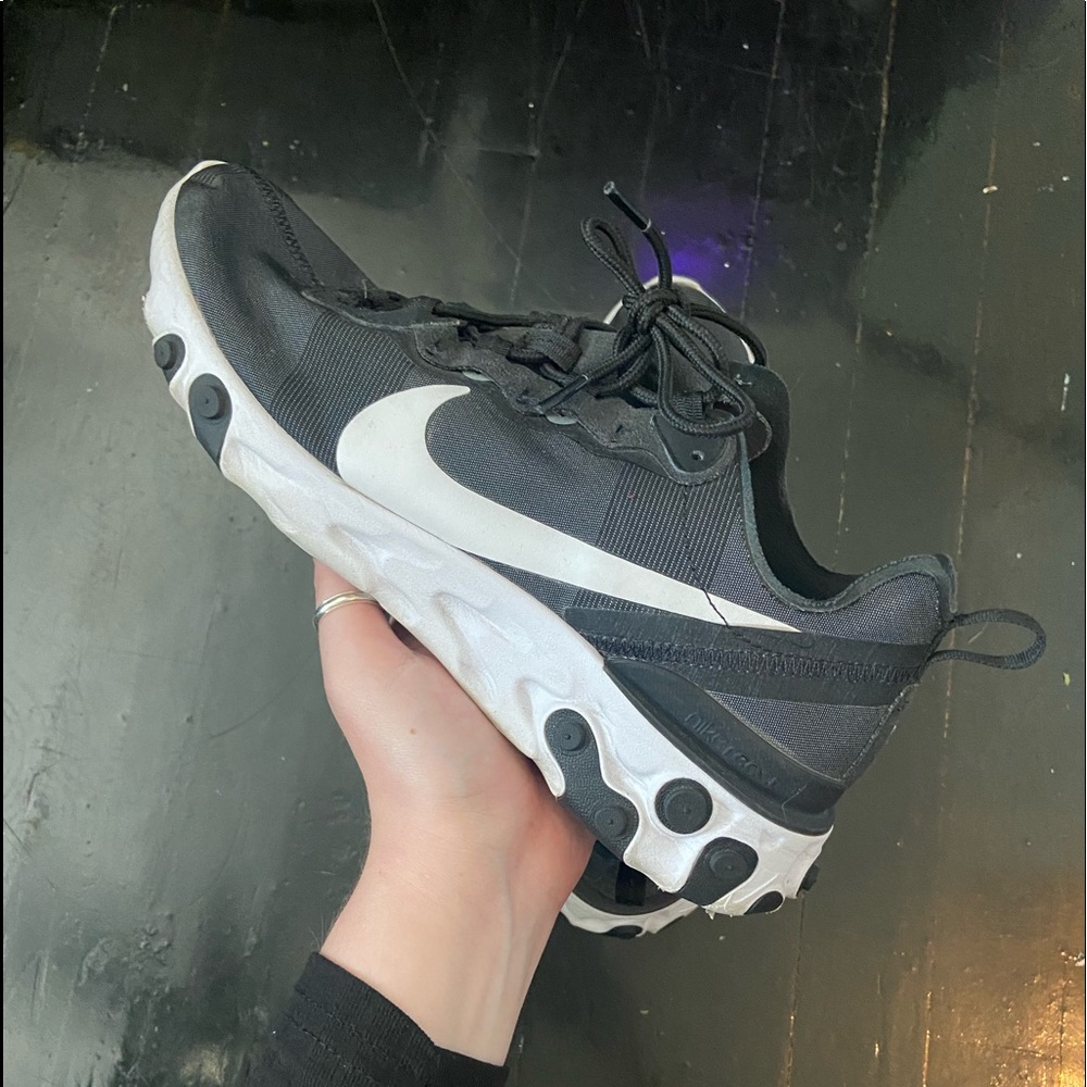 Nike element react 55
